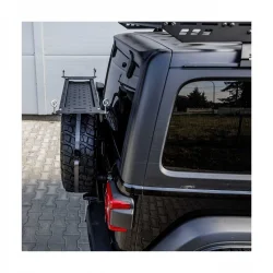 Mocowanie trap przy kole zapasowym Bison Gear